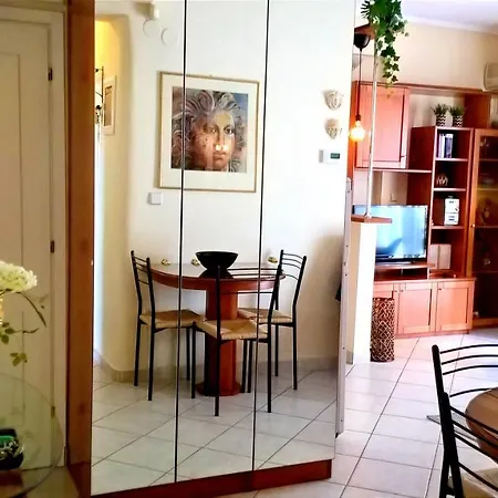 아파트 Casa Triandria